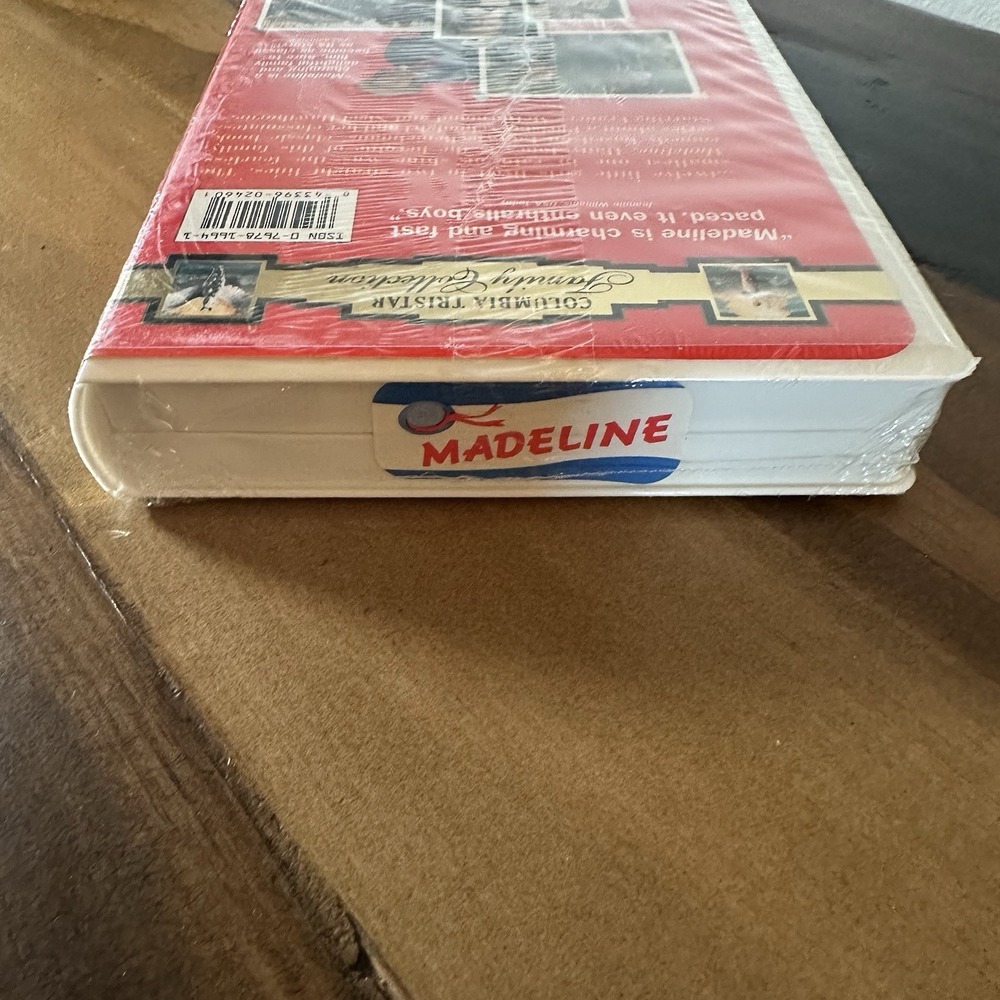 Madeline (VHS, 1998, Clam Shell) Columbia Tristar Family Factory Sealed NEW - Picture 2 of 6